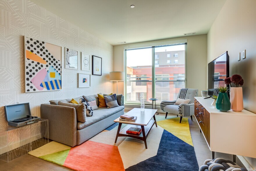 More Photos Of 190 Pleasant St, Malden Apartments For Lease