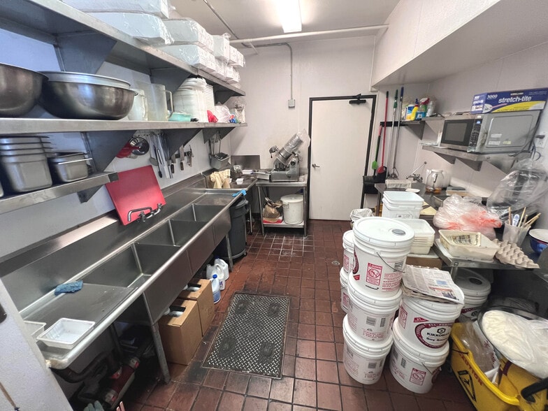 More Photos Of 830 Sir Francis Drake Blvd, San Anselmo Fast Food For Sale