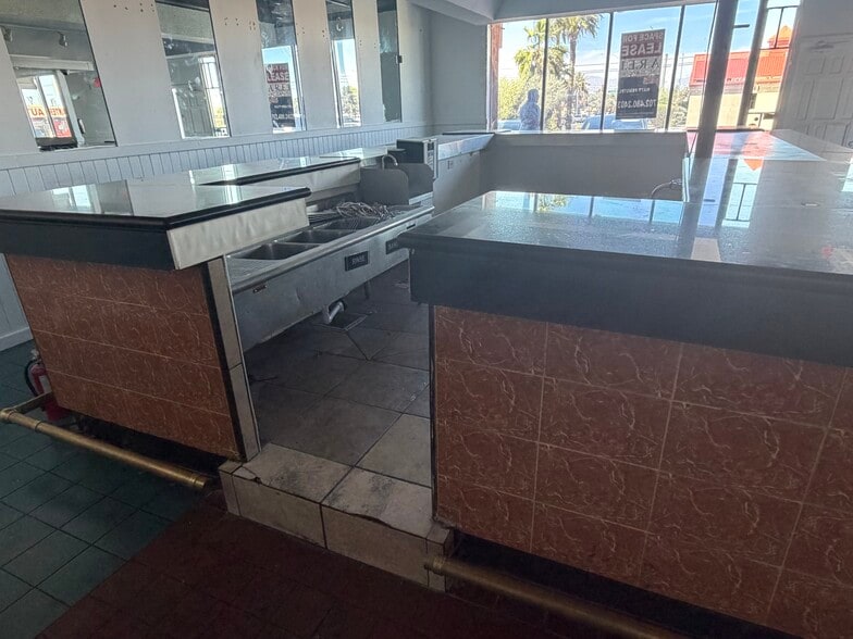 More Photos Of 2625 E Tropicana Ave, Las Vegas Storefront For Lease