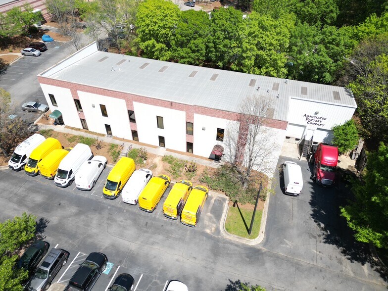 Primary Photo Of 4708 S Old Peachtree Rd, Norcross Light Distribution For Sale