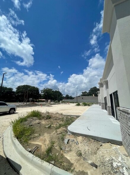 More Photos Of 4410 Ogeechee Rd, Savannah Storefront Retail Office For Lease