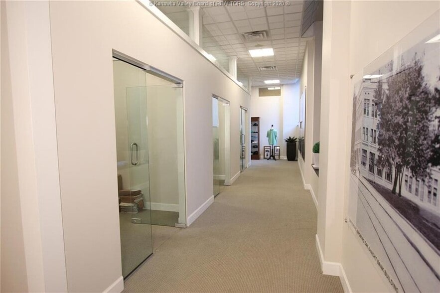 More Photos Of 716 Lee St E, Charleston Storefront Retail Residential For Sale