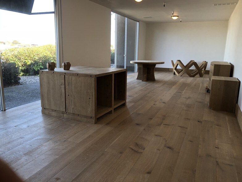 More Photos Of 104 Constitution Dr, Menlo Park Manufacturing For Lease