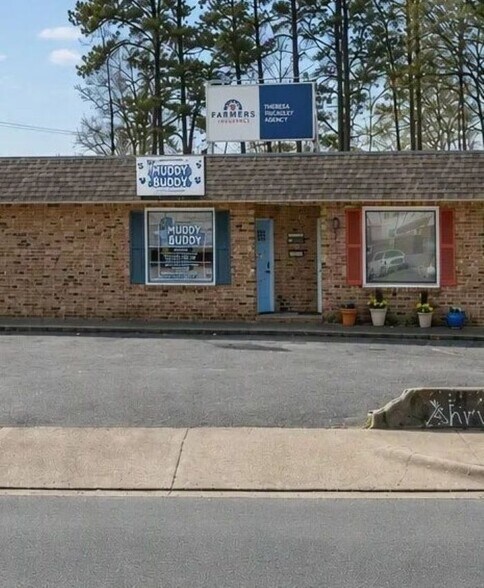 More Photos Of 307-311 Johnstown Rd, Chesapeake Storefront Retail Office For Sale