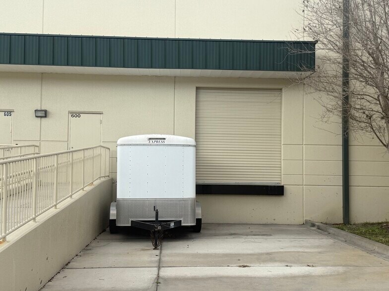 More Photos Of 8222 118th Ave, Largo Warehouse For Sale