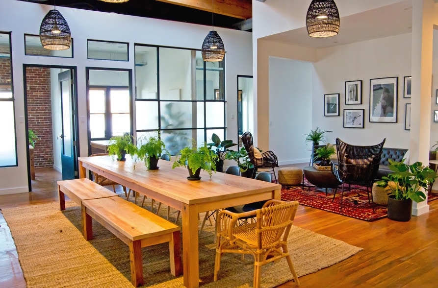 More Photos Of 80 Windward Ave, Venice Storefront Retail Office For Lease