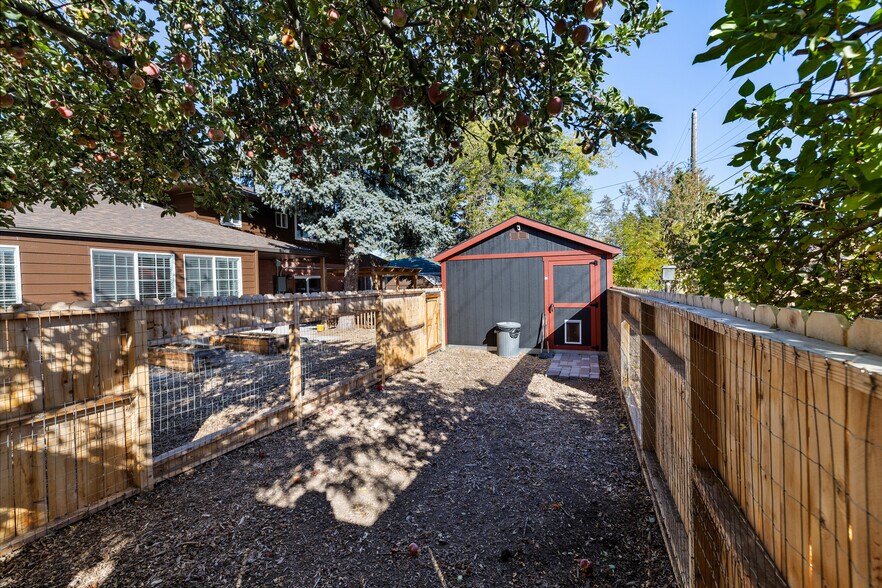 More Photos Of 180 Gallian Ln, Reno Office Residential For Sale
