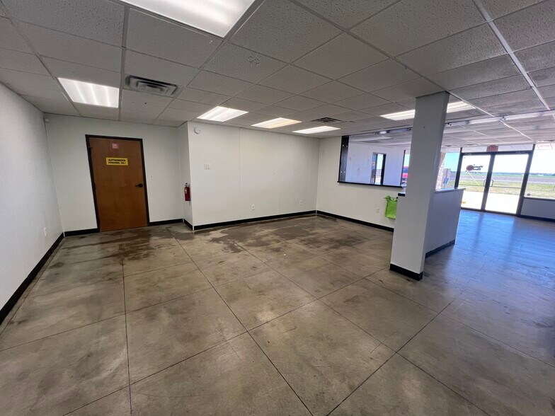 More Photos Of 1832 Fm-66, Waxahachie Self Storage For Lease