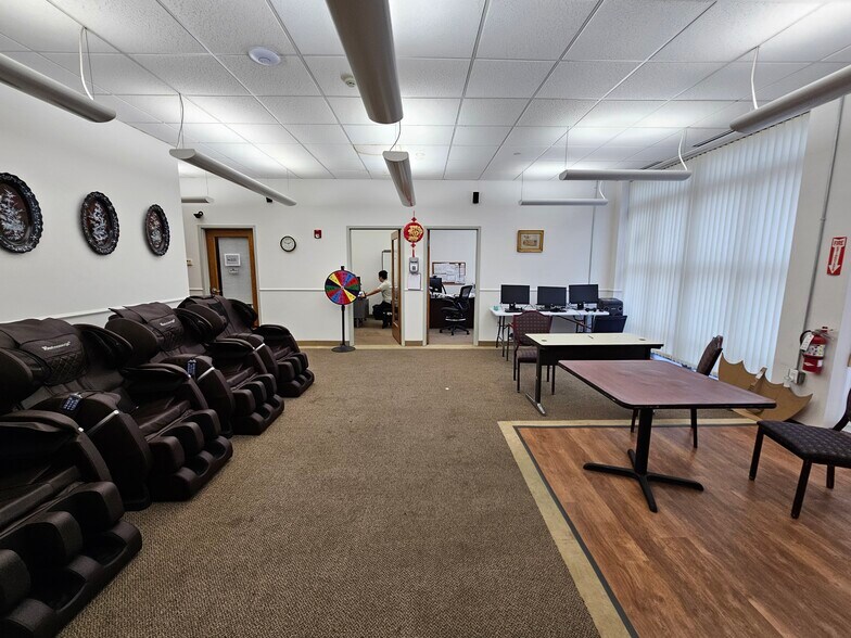 More Photos Of 20 Linden St, Allston Office For Lease