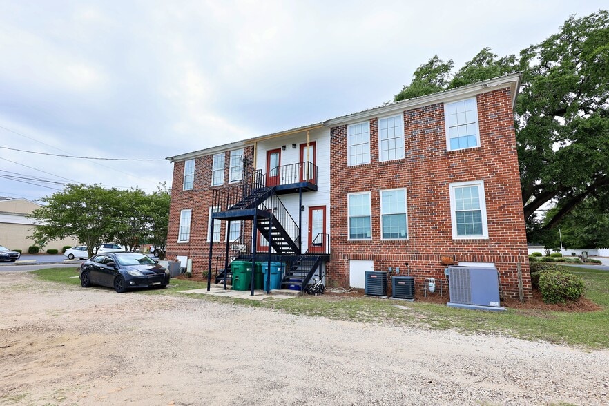 More Photos Of 150 Church St SW, Pelham Office Residential For Sale