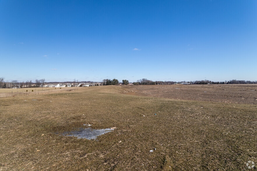 More Photos Of 1 Red Lion Rd, Philadelphia Distribution For Lease