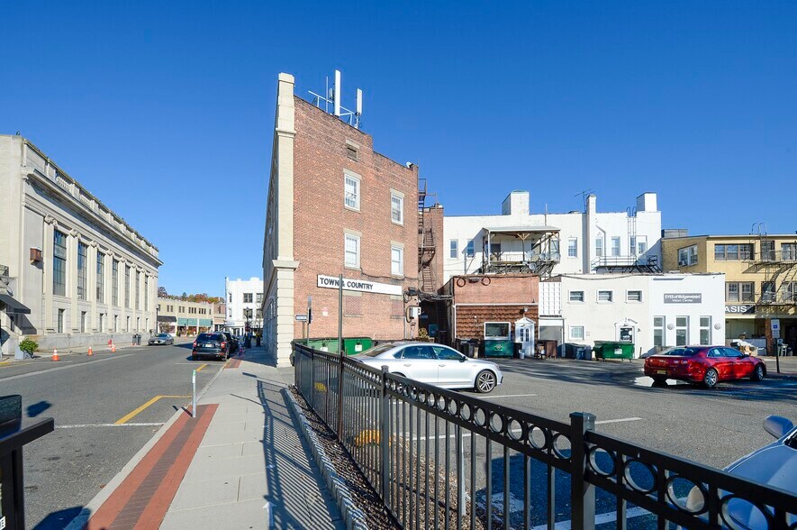 More Photos Of 66 E Ridgewood Ave, Ridgewood General Retail For Lease