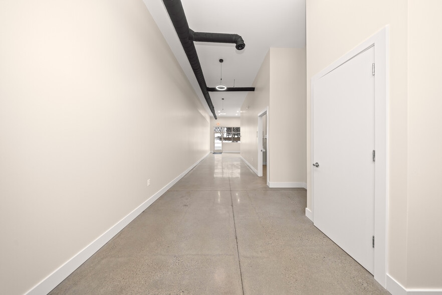 More Photos Of 3462 Greenfield rd, Berkley Medical For Lease