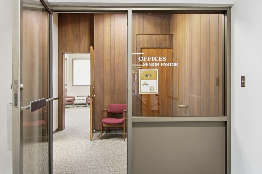 More Photos Of 1115 Greenbrier St, Saint Paul Religious Facility For Sale