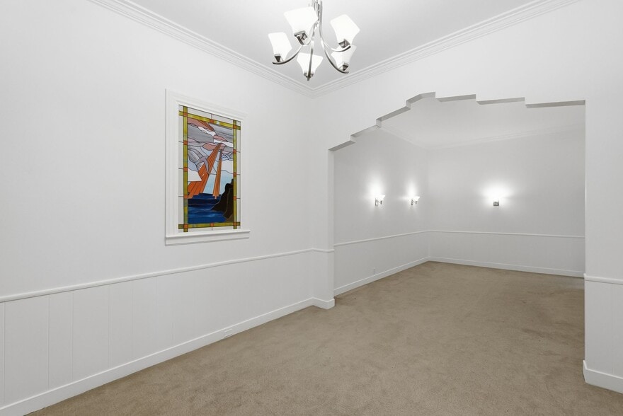 More Photos Of 645 Kelly Ave, Half Moon Bay Funeral Home For Sale