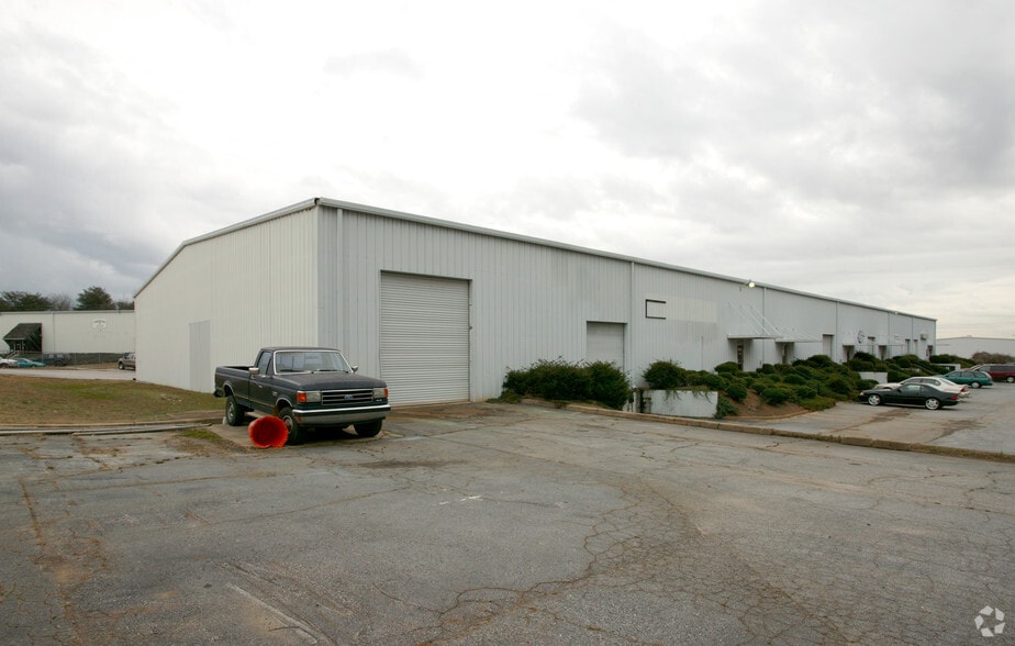 More Photos Of 1651-1659 Batesville Rd, Greer Warehouse For Sale