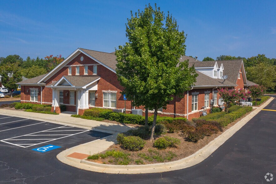 Primary Photo Of 1553 Janmar Rd, Snellville Medical For Lease