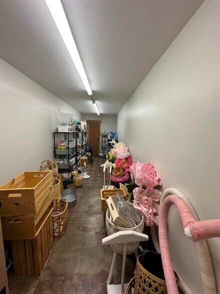 More Photos Of 509 Broadway St, Plainview Storefront Retail Office For Sale