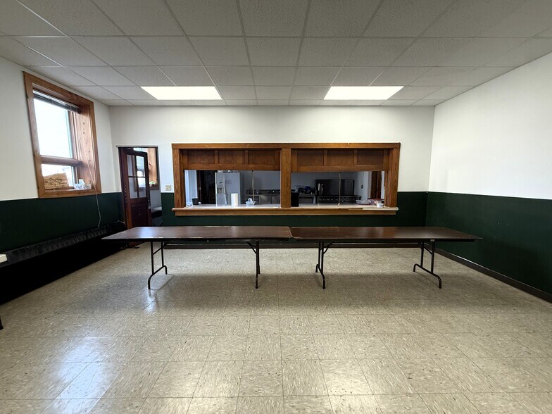 More Photos Of 33328 Main St, Townville Manufacturing For Sale