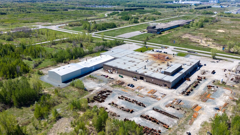 More Photos Of 805 Boul Alphonse-Deshaies, Bécancour Industrial For Sale