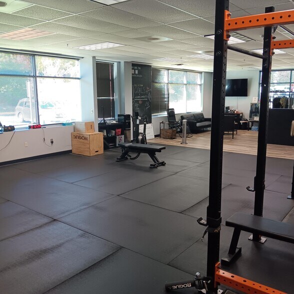 More Photos Of 9371 Innovation Dr, Manassas Research And Development For Lease