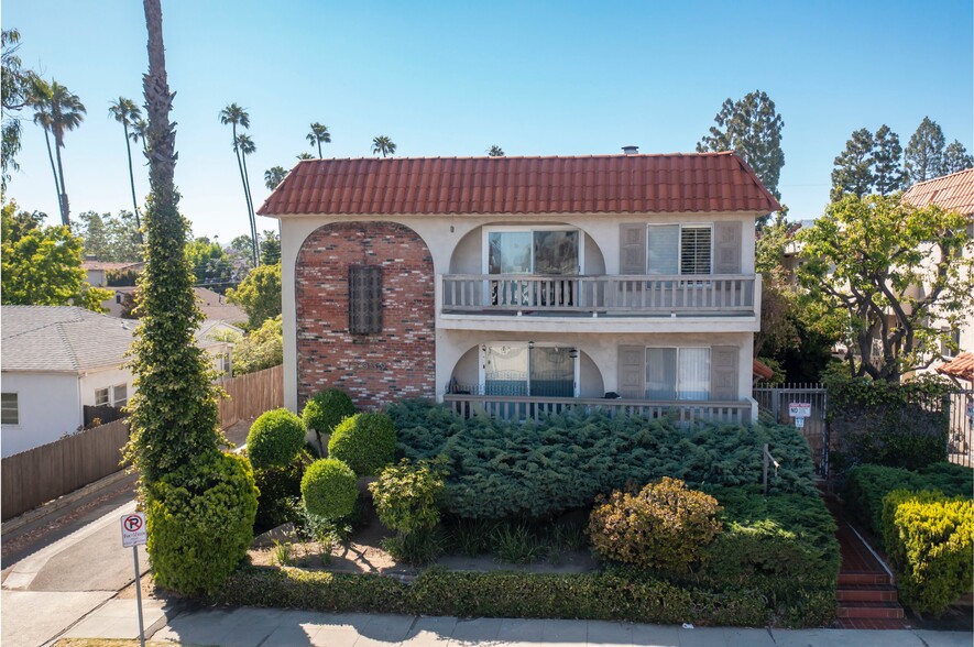 Primary Photo Of 12039 Goshen Ave, Los Angeles Apartments For Sale