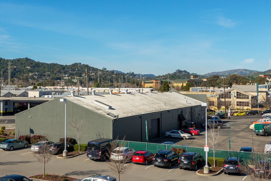 More Photos Of 654 Irwin St, San Rafael Service For Lease