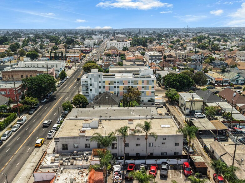More Photos Of 4309 S Main St, Los Angeles Apartments For Sale