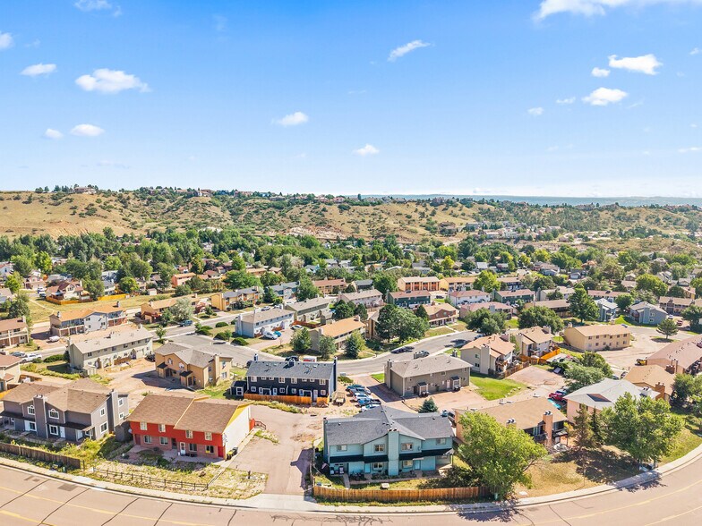 More Photos Of 2350 Split Rock Dr, Colorado Springs Apartments For Sale