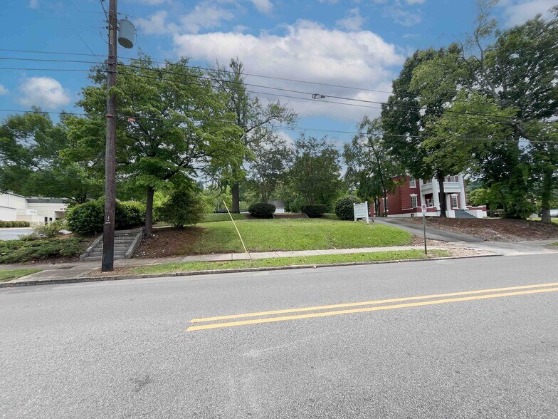 More Photos Of 1923 14th Ave S, Birmingham Office Residential For Sale