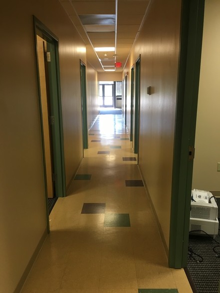 More Photos Of 3 Professional Dr, Alton Office For Lease