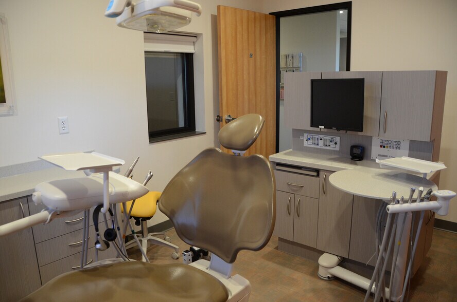 More Photos Of 840 Bear Paw Ave, Rice Lake Medical For Sale