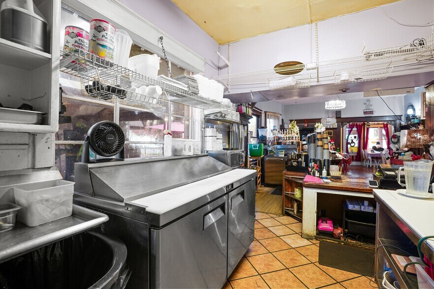 More Photos Of 1126 14th St, Modesto Restaurant For Sale