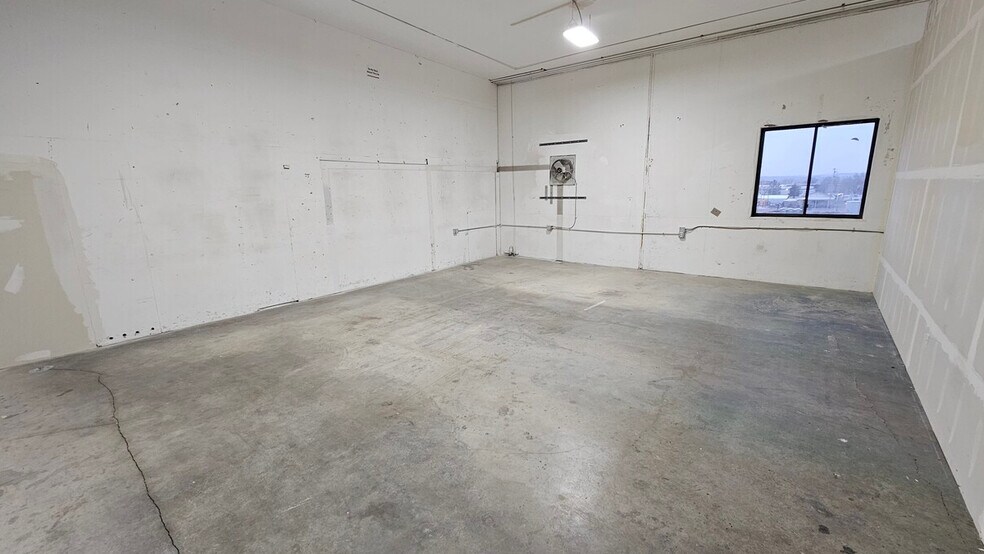 More Photos Of 12100 W 52nd Ave, Wheat Ridge Warehouse For Lease