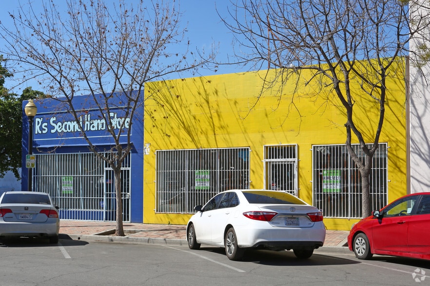 Primary Photo Of 911-913 Main St, Delano Storefront For Lease