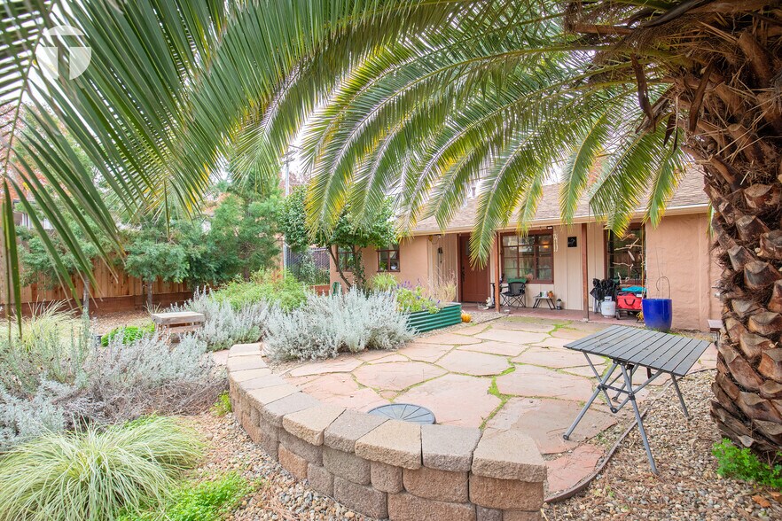 More Photos Of 2016 U St, Sacramento Apartments For Sale