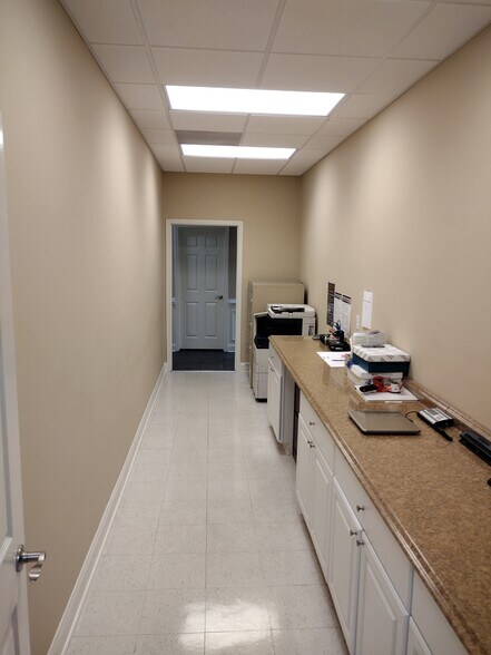 More Photos Of 5207 Belle Wood Ct, Buford Warehouse For Sale