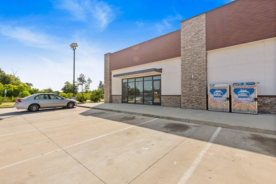 More Photos Of 2281 Road 5100 Rd, Cleveland General Retail For Lease