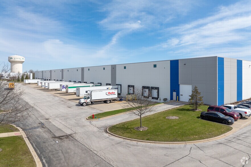 More Photos Of 1207 Bilter Rd, Aurora Distribution For Lease