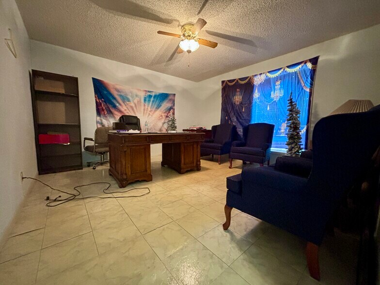 More Photos Of 5097 FM 1374 Rd, Huntsville Specialty For Sale