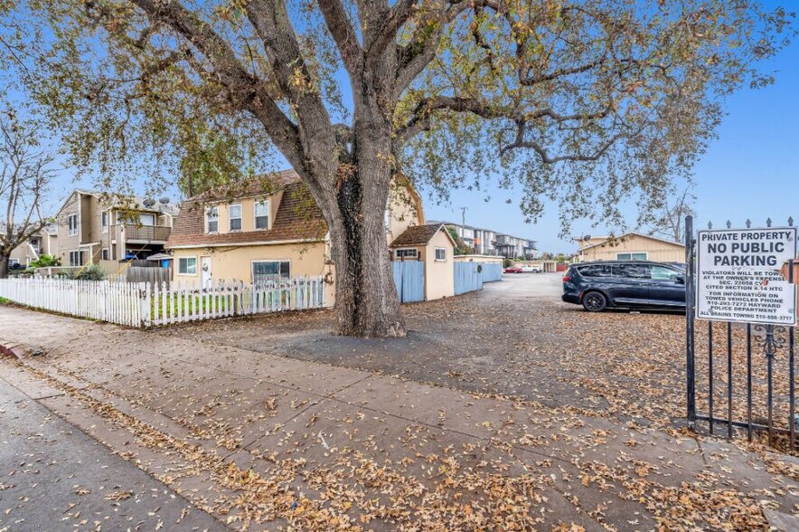 More Photos Of 29517-29529 Dixon St, Hayward Apartments For Sale
