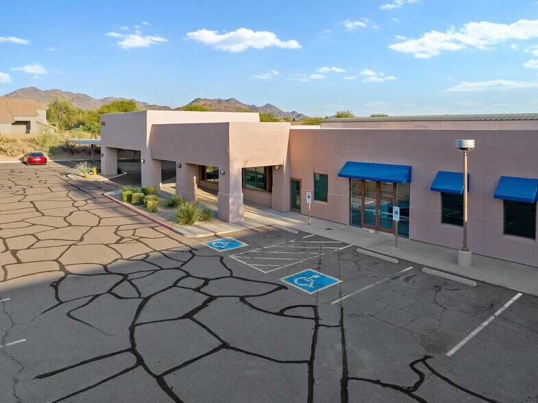 More Photos Of 8955 E Pinnacle Peak Rd, Scottsdale Office For Lease