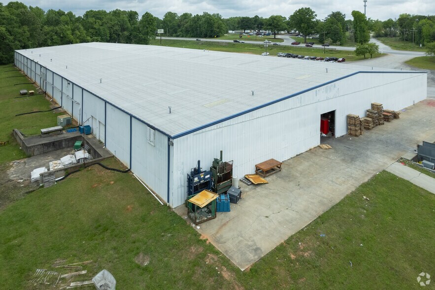 More Photos Of 1840 S Highway 14, Greer Warehouse For Lease