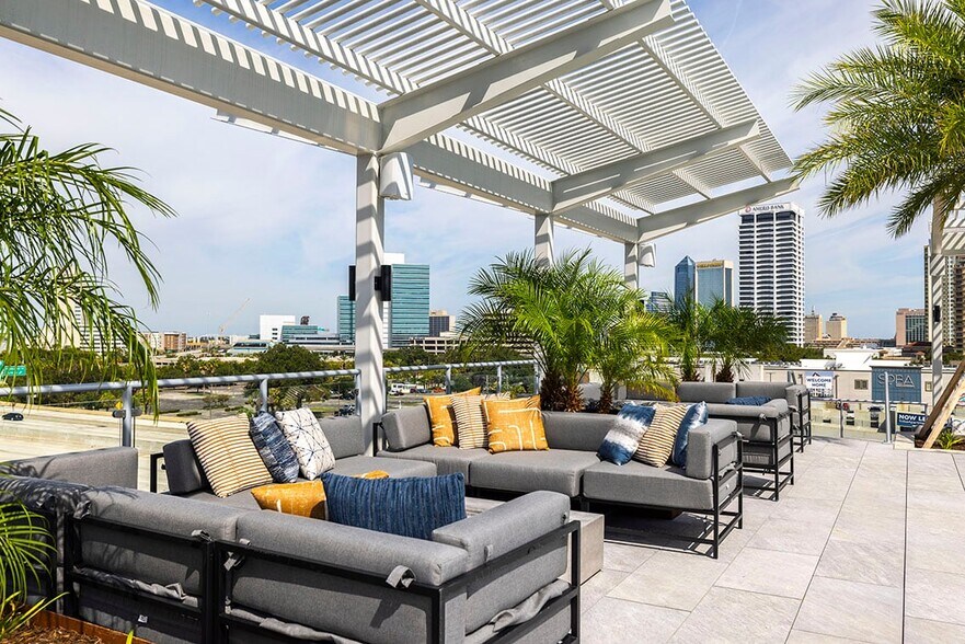 More Photos Of 1300 Hendricks Ave, Jacksonville Apartments For Lease