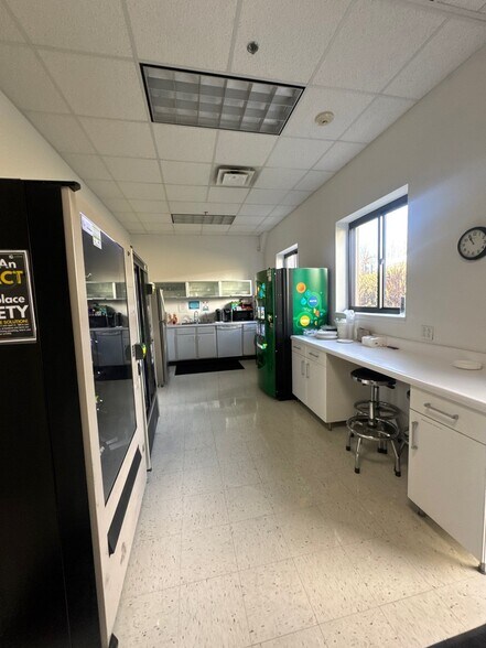 More Photos Of 127 Industry Blvd, North Huntingdon Manufacturing For Lease