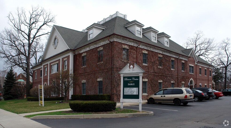 More Photos Of 26862 Woodward Ave, Royal Oak Office For Lease