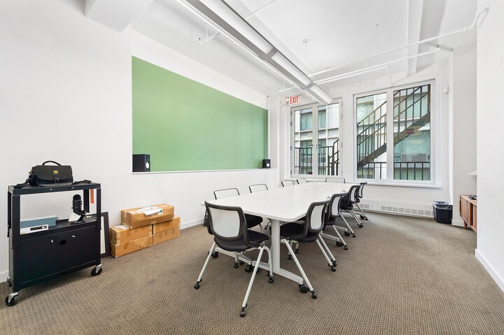 More Photos Of 12 W 32nd St, New York Loft Creative Space For Lease