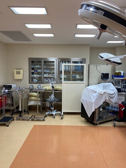 More Photos Of 461 Goffle Rd, Wyckoff Medical For Sale