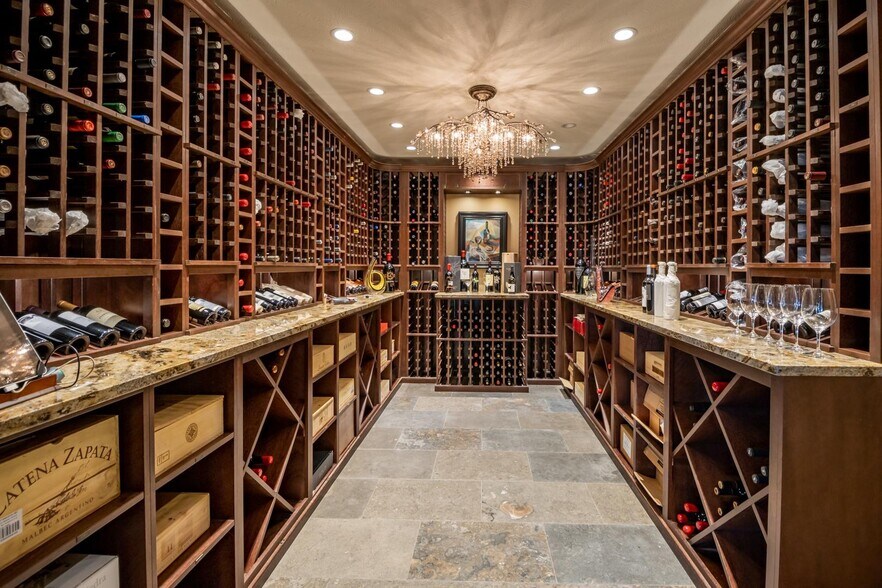 More Photos Of 1051 N Blackstone Rd, Milton Specialty For Sale