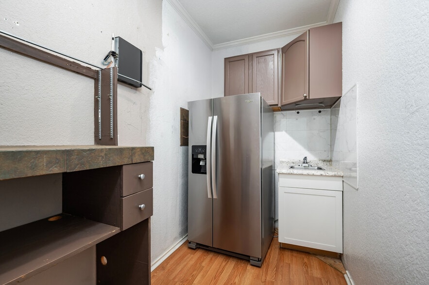 More Photos Of 3109 N St Marys St, San Antonio Office For Lease